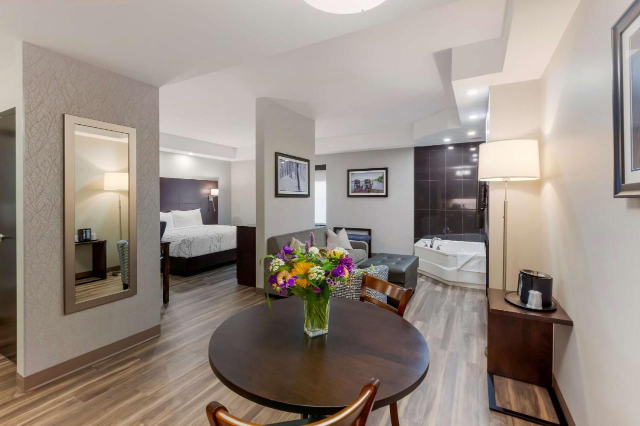Best Western Premier Northwood Hotel Timmins Exterior photo